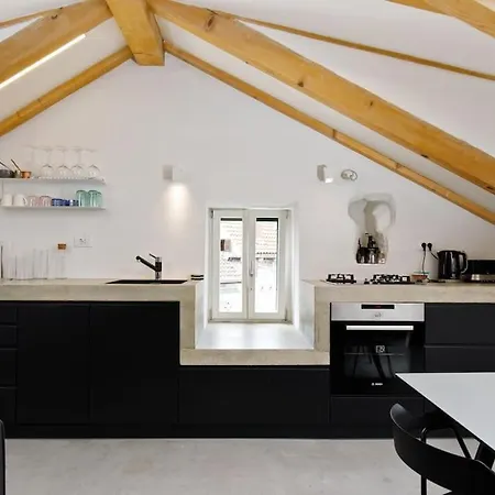 Villa Modern Design In Old Stone House With A Garden In The Center Of *