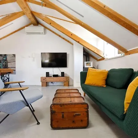 Villa Modern Design In Old Stone House With A Garden In The Center Of Split
