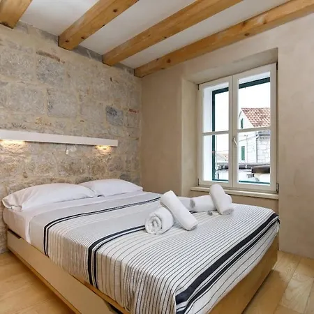 Modern Design In Old Stone House With A Garden In The Center Of *